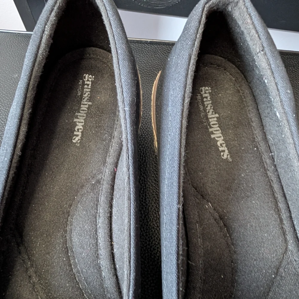 Grasshoppers Size 10 Black Slip On Espadrille‎ Wedge Sneakers